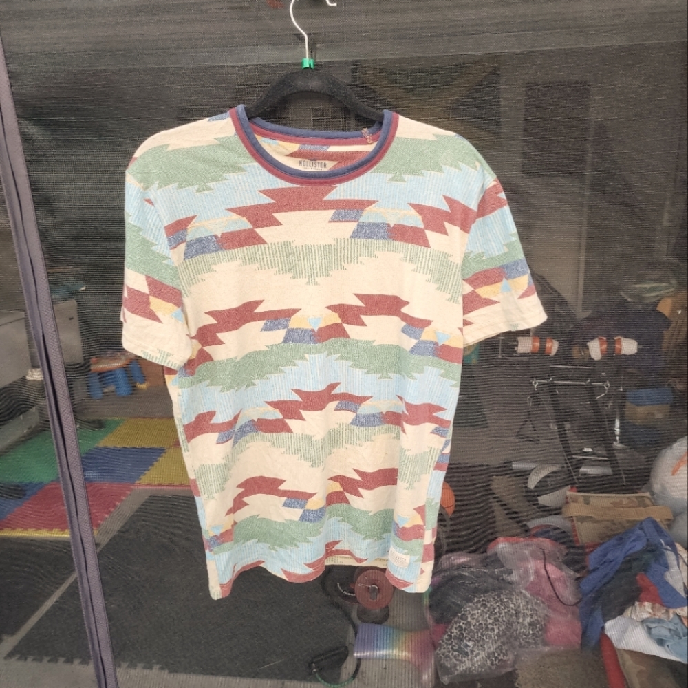 Hollister shirt 👕